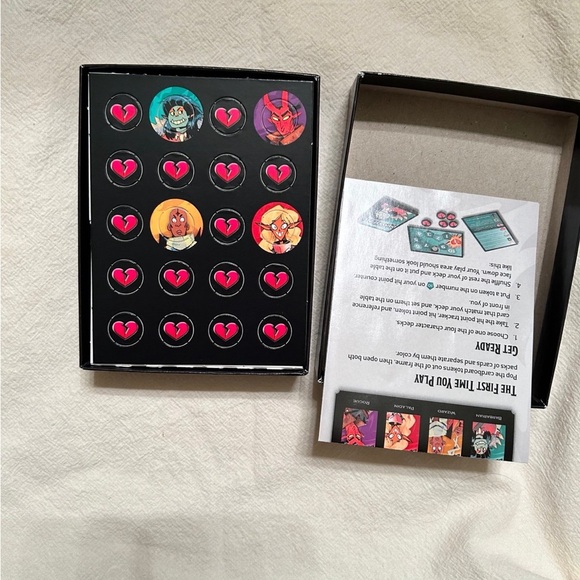 DUNGEONS AND DRAGONS Dungeon Mayhem card game. NWOT - Picture 6 of 6